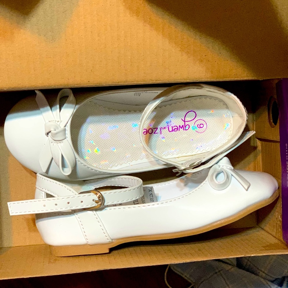 Wedding shoes for flower girl never used